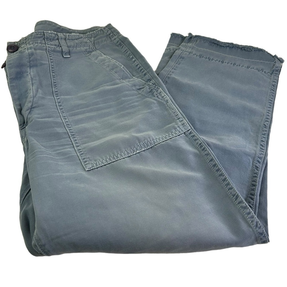 AMO Army Babe Pant Blue Cargo Frayed hem Size 31 100% cotton